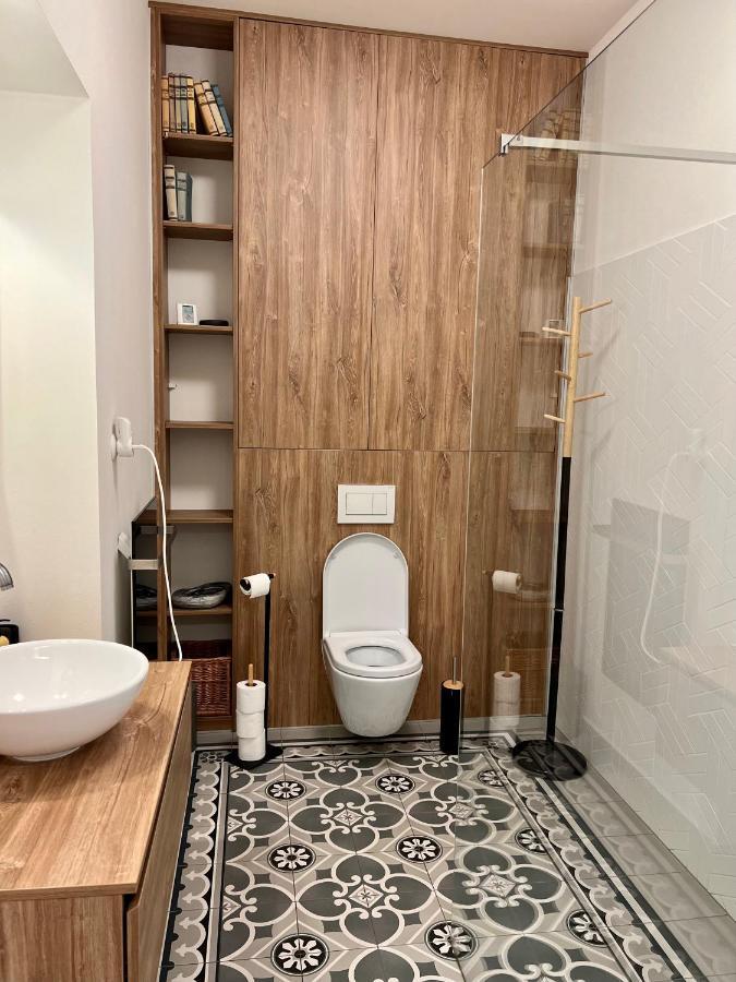 Apartment Trotuar